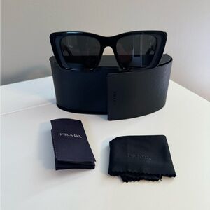 PRADA SPR08Y SUNGLASSES 51mm